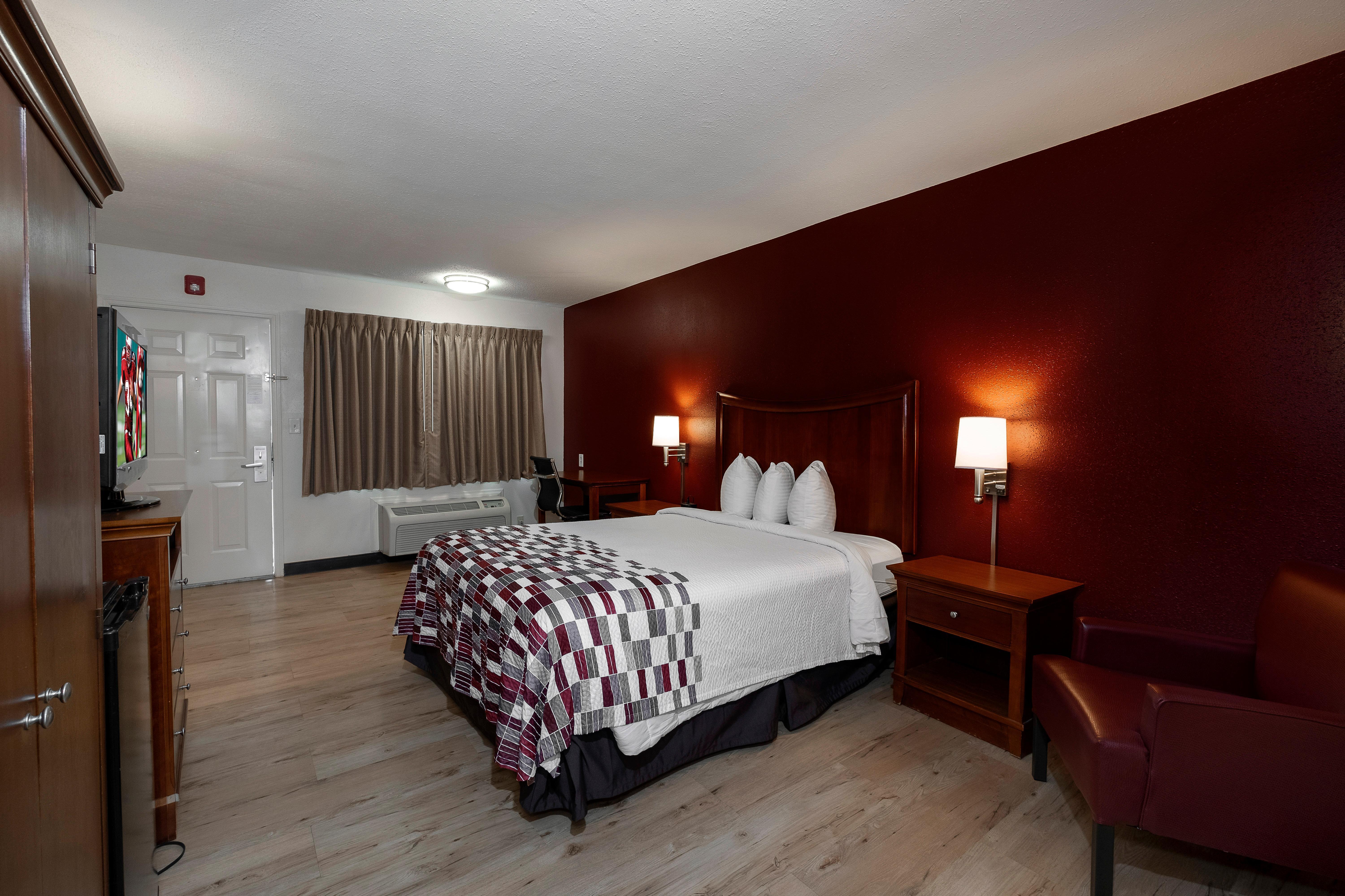 Red Roof Inn Dothan Exterior photo